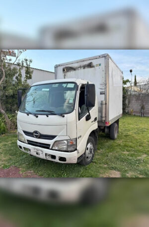 Hino Serie 300 2013