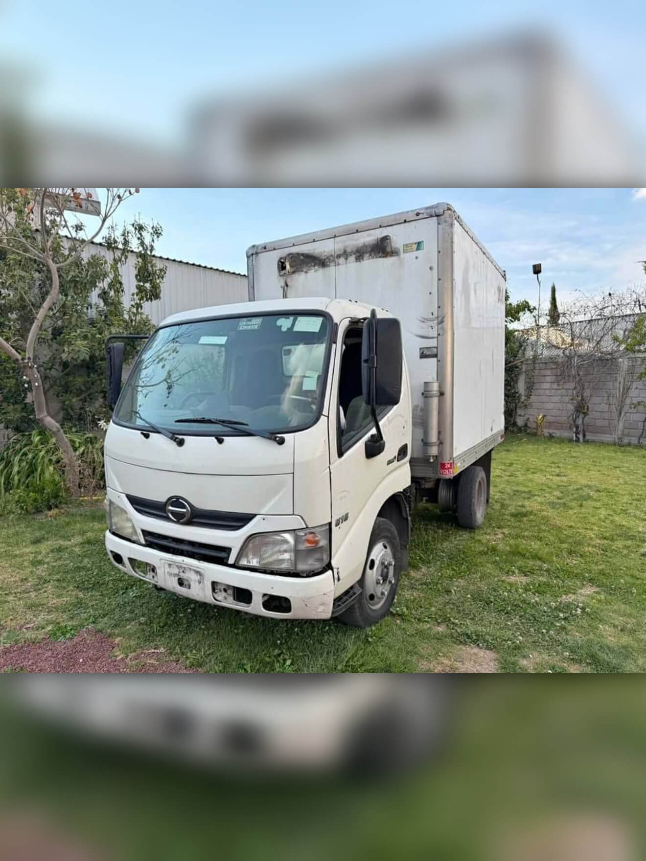 Hino Serie 300 2013