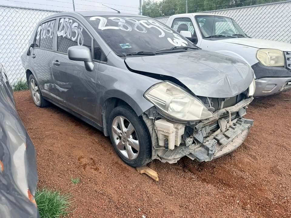 Nissan Tiida 2015