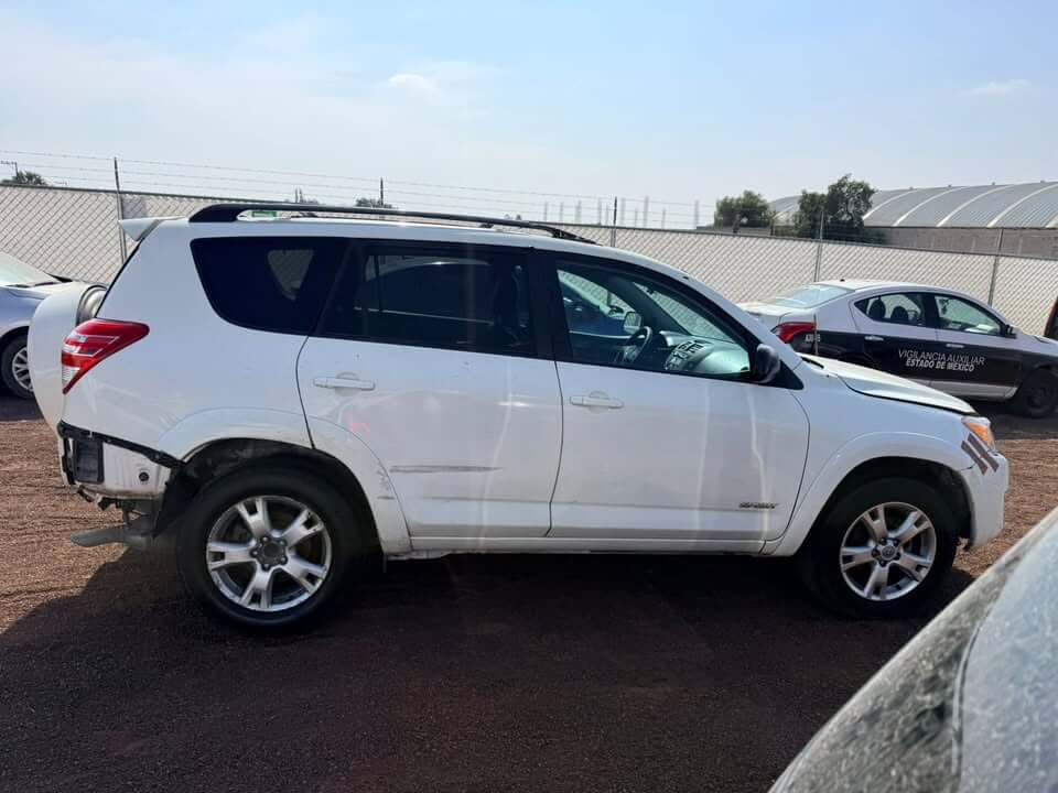 Toyota RAV4 2010 - Imagen 4