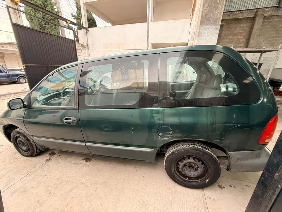 Dodge Caravan 1999 - Imagen 4